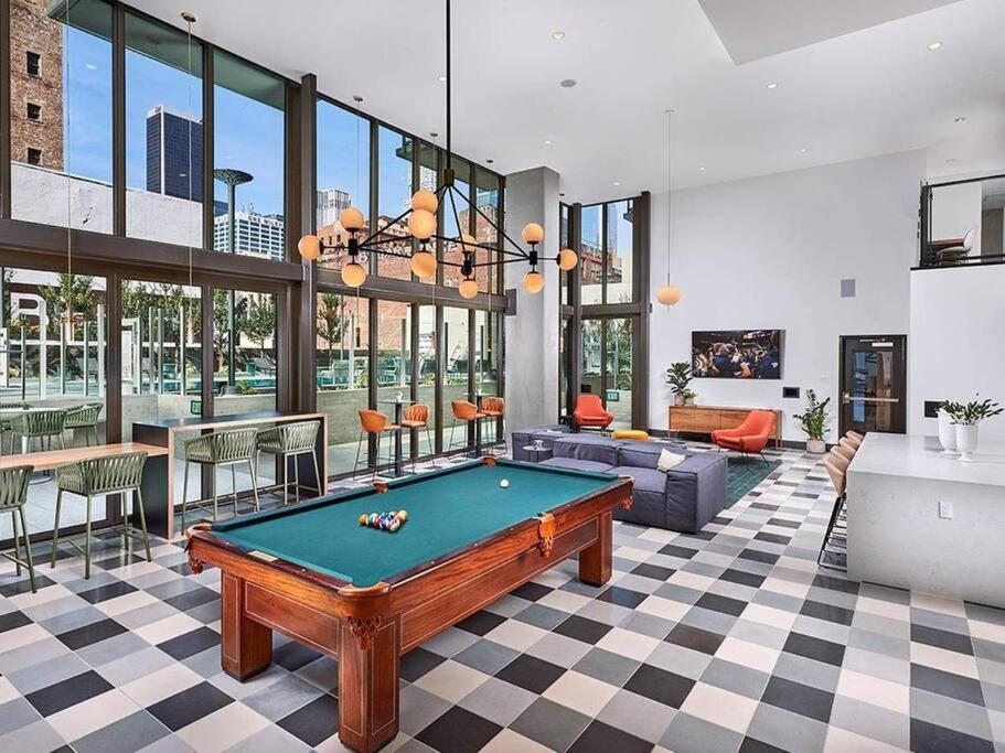 Top Floor High Rise 3 Bed Dtla Skyscraper Penthouse لوس أنجلوس المظهر الخارجي الصورة